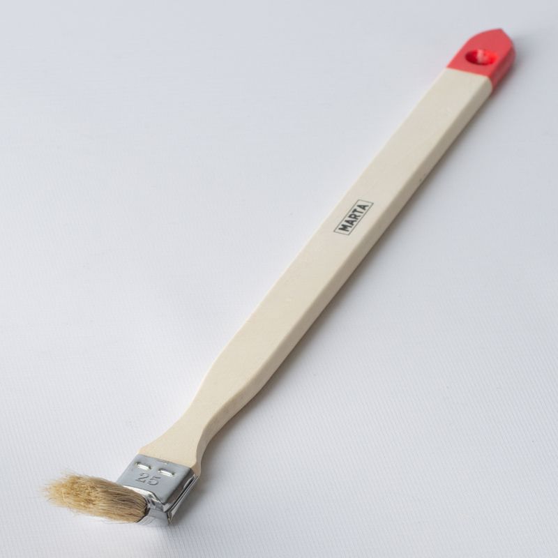 фото Кисть радиаторная 25 мм, натуральная щетина, дерев. ручка мастер marta